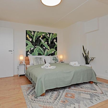 Stay&Dream - 75M² - Two Bedrooms - Kitchen - Netflix Essen Bagian luar foto